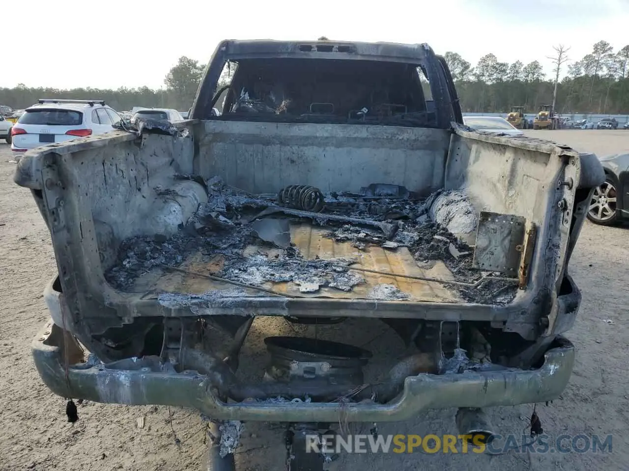 6 fotografías del automóvil dañado 1C6SRFKT9NN437778 RAM 1500 2022