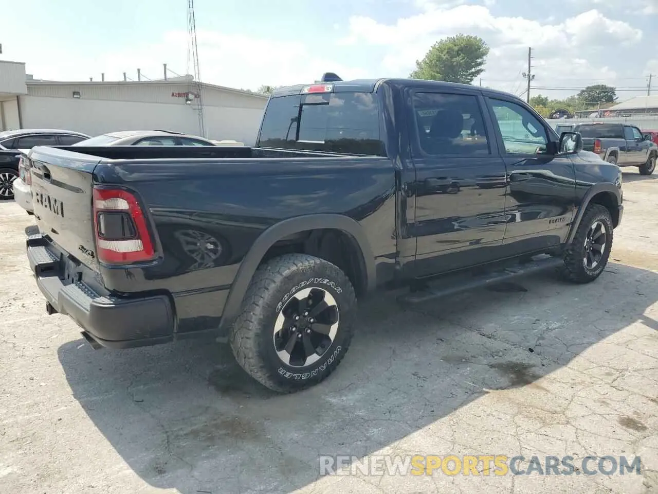 3 fotografías del automóvil dañado 1C6SRFLM7NN362506 RAM 1500 2022