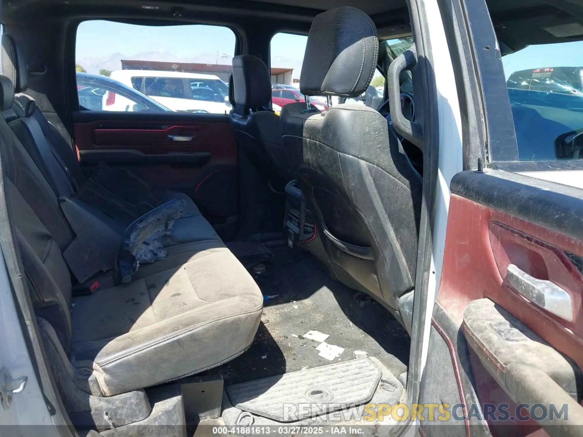 8 fotografías del automóvil dañado 1C6SRFLT4NN357352 RAM 1500 2022