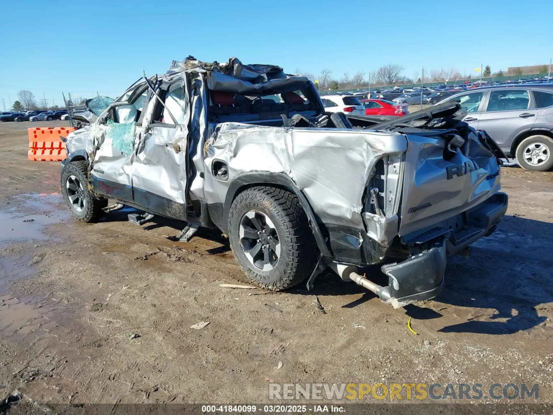 3 fotografías del automóvil dañado 1C6SRFLT7NN196608 RAM 1500 2022