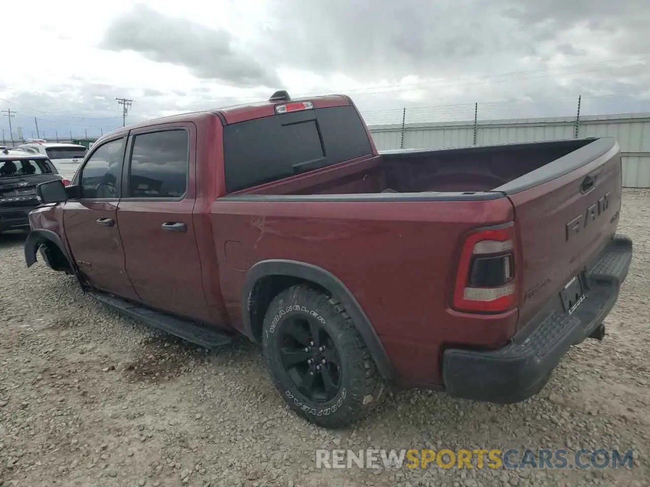 2 fotografías del automóvil dañado 1C6SRFLT7NN418872 RAM 1500 2022