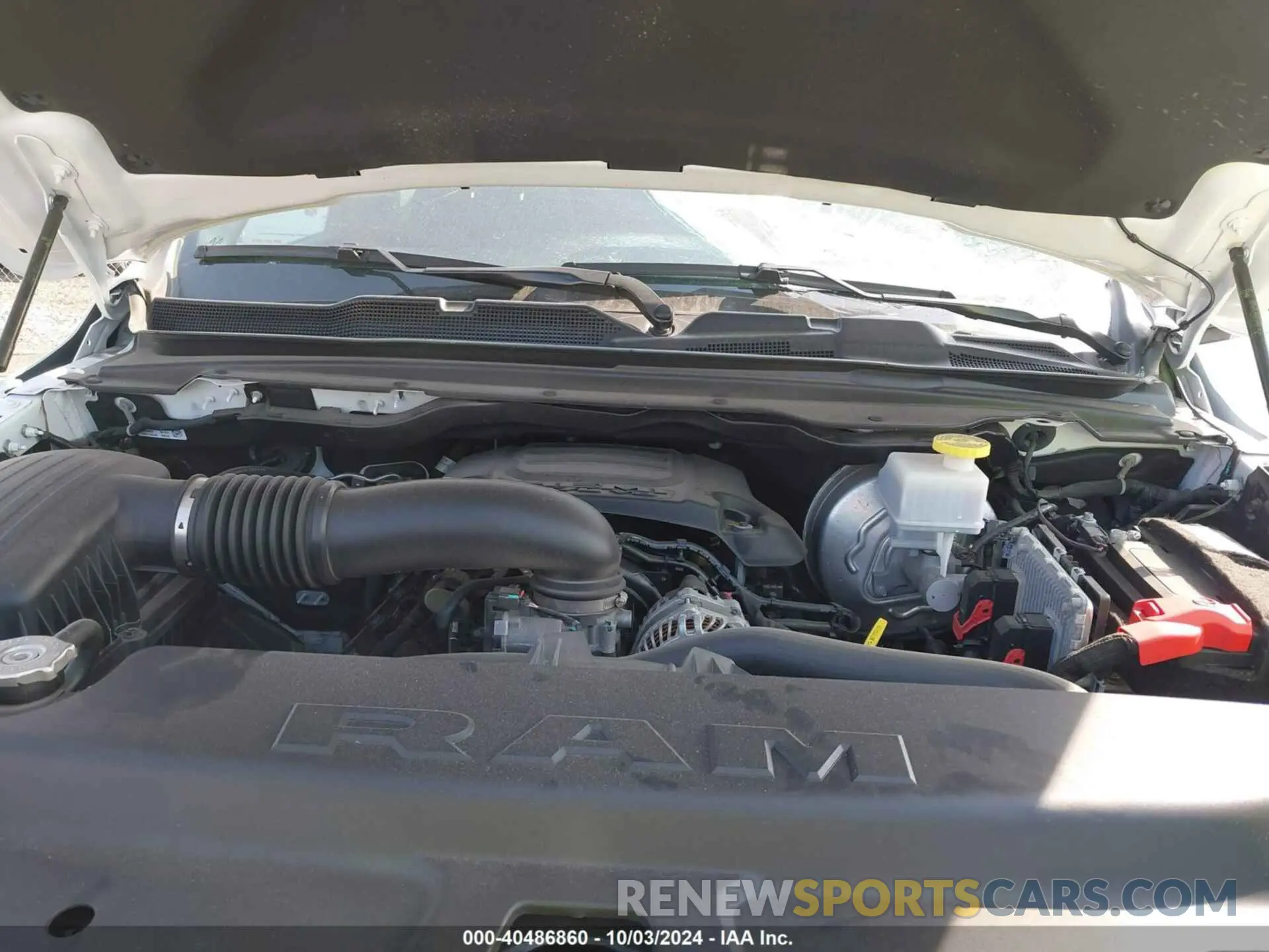 10 fotografías del automóvil dañado 1C6SRFLTXNN338532 RAM 1500 2022