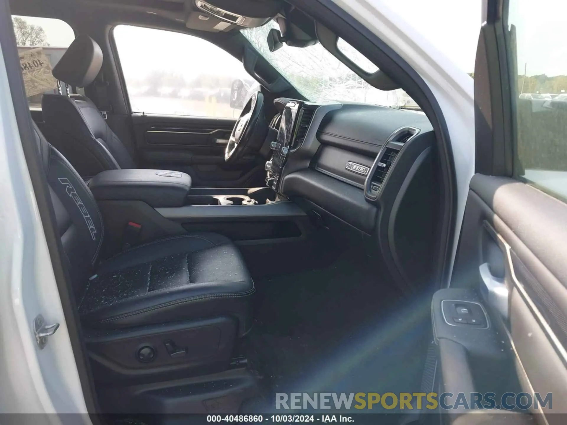 5 fotografías del automóvil dañado 1C6SRFLTXNN338532 RAM 1500 2022