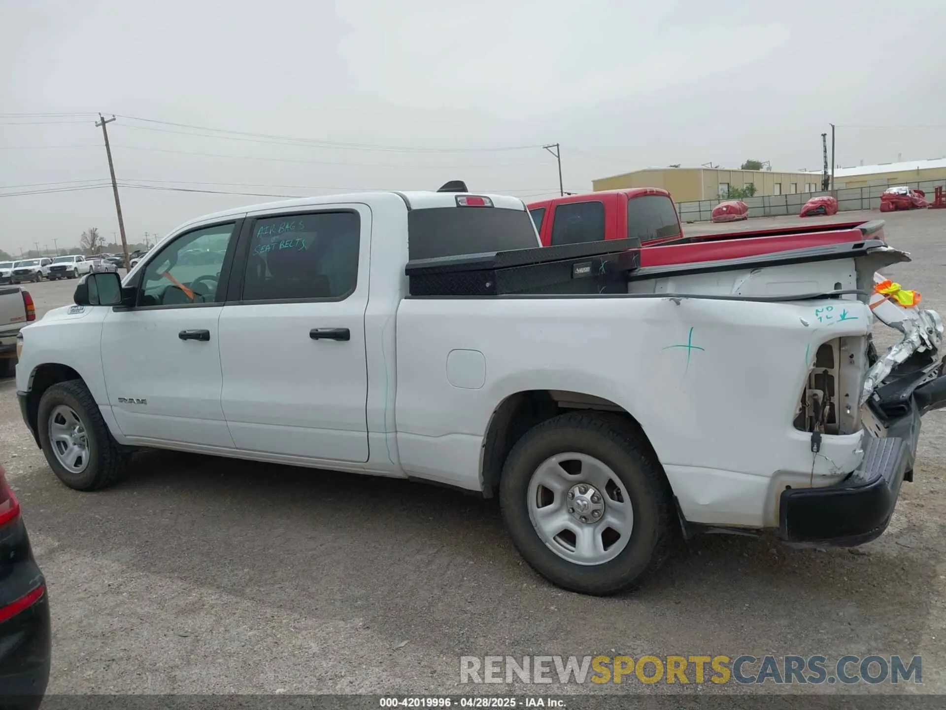 13 fotografías del automóvil dañado 1C6SRFNT0NN416927 RAM 1500 2022