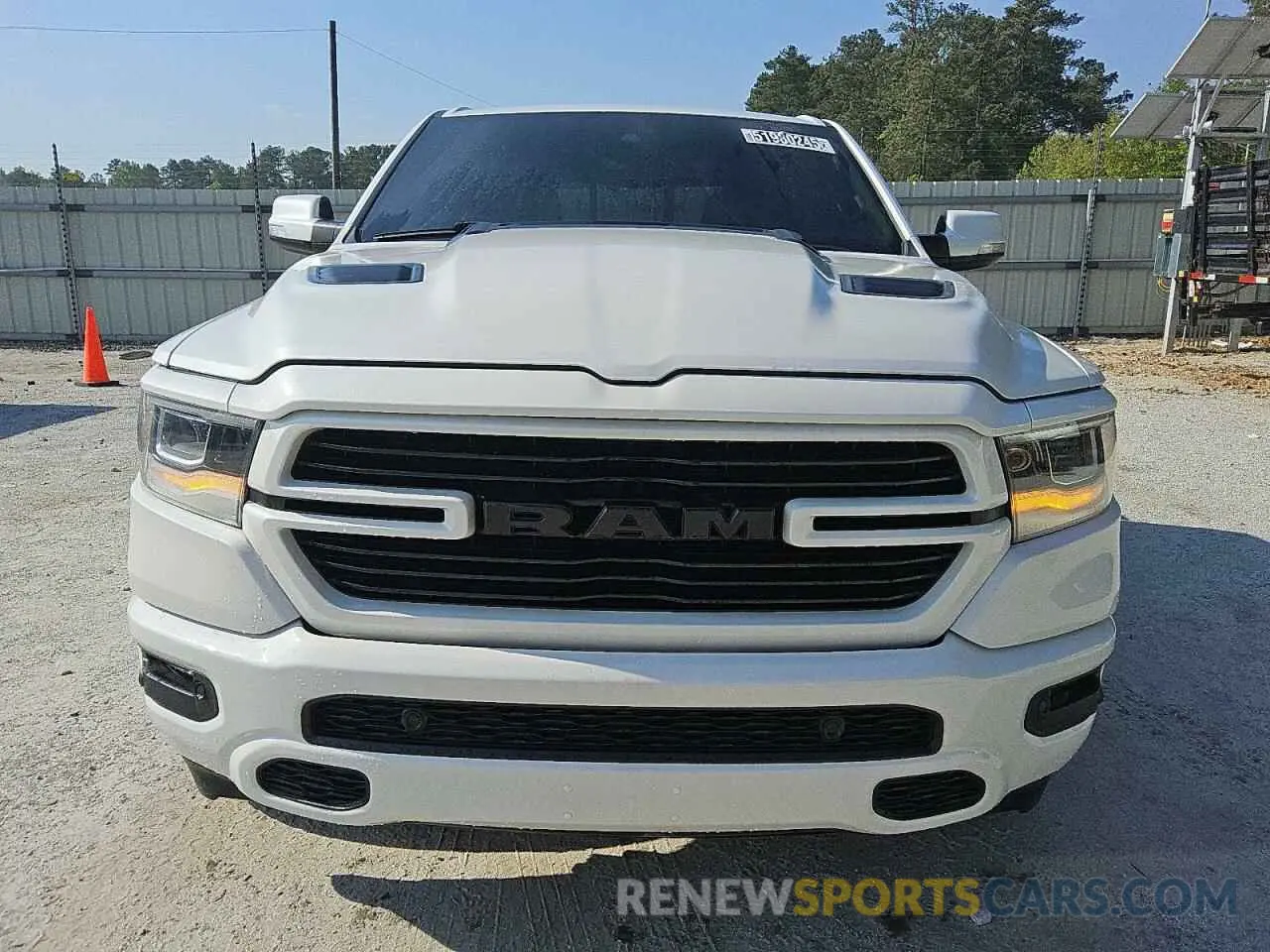 5 fotografías del automóvil dañado 1C6SRFRT6NN167351 RAM 1500 2022