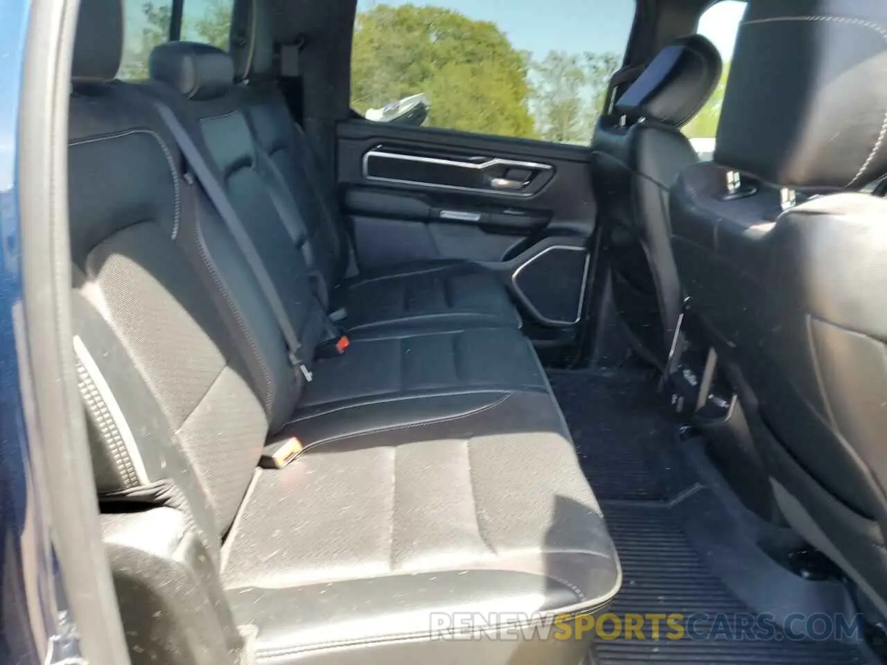 10 fotografías del automóvil dañado 1C6SRFRTXNN141884 RAM 1500 2022