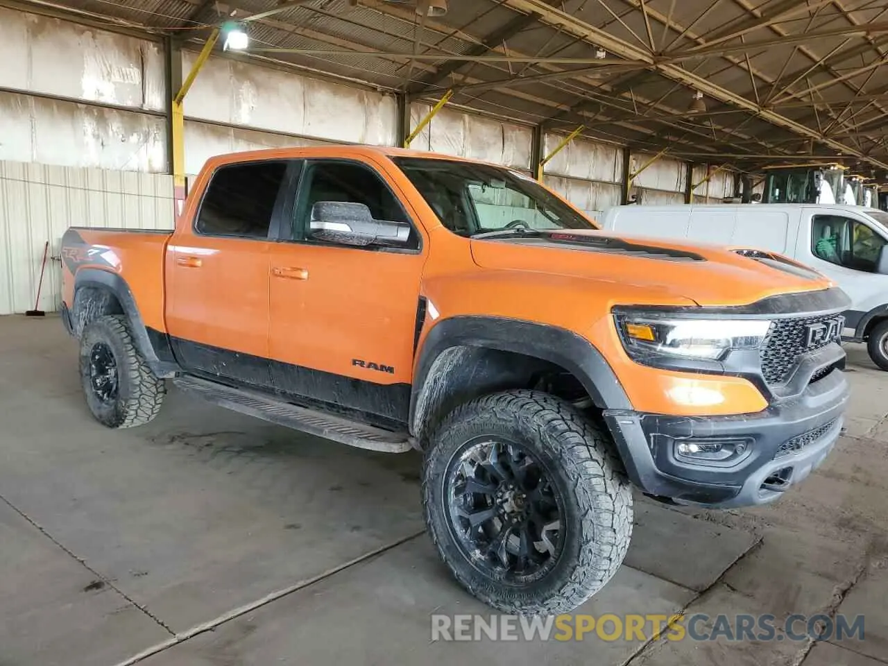 4 fotografías del automóvil dañado 1C6SRFU91NN149285 RAM 1500 2022