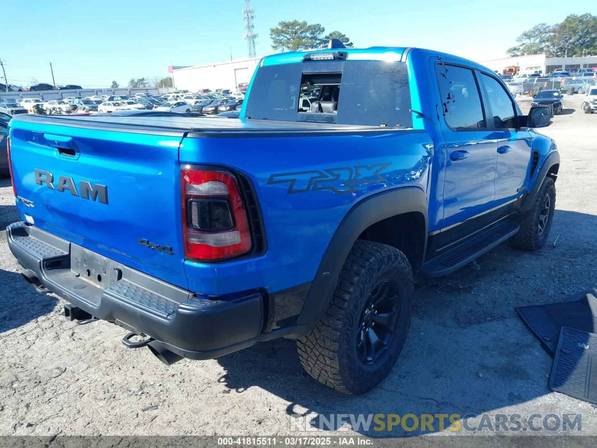 4 fotografías del automóvil dañado 1C6SRFU92NN307018 RAM 1500 2022