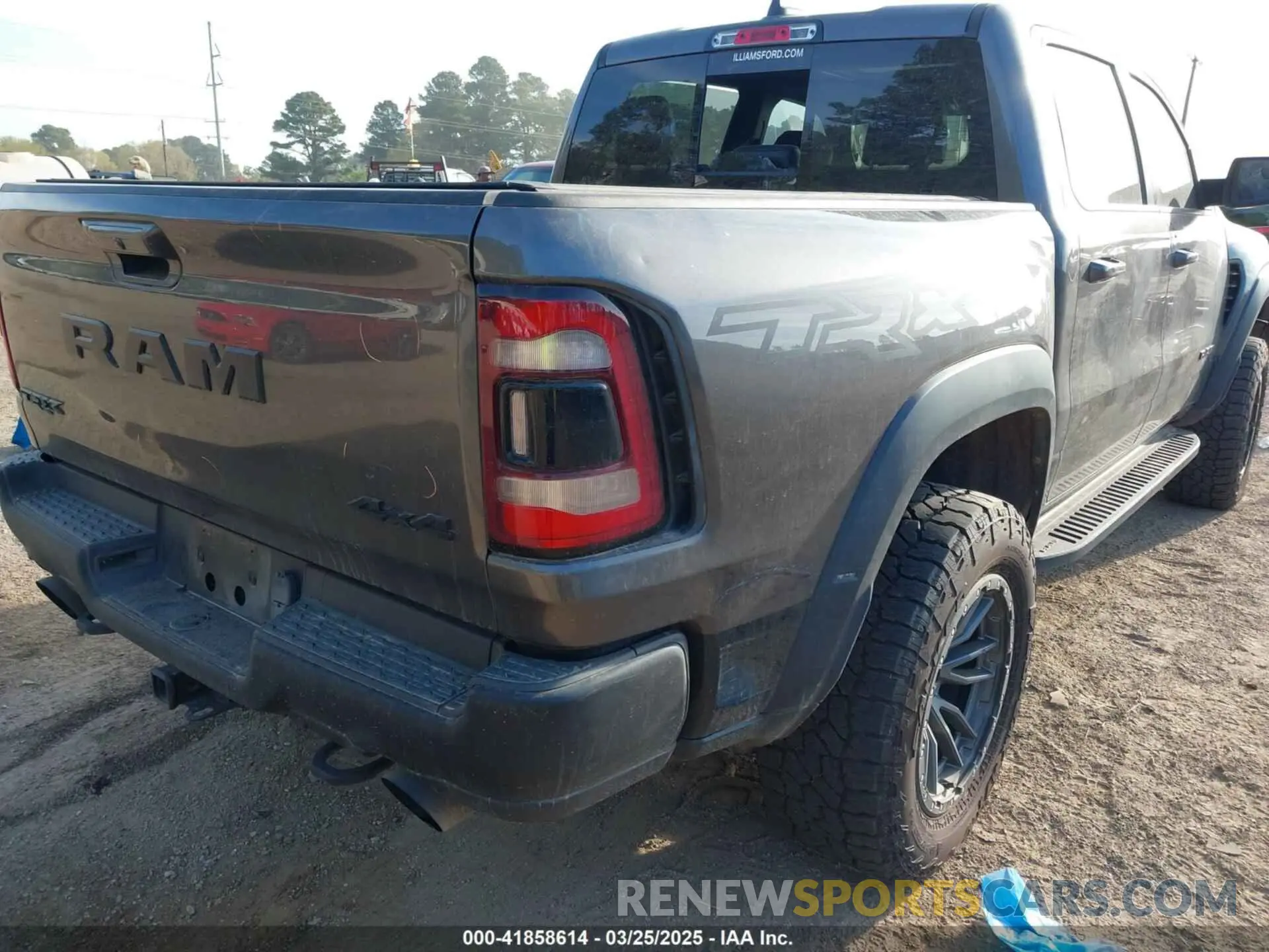 17 fotografías del automóvil dañado 1C6SRFU94NN150172 RAM 1500 2022