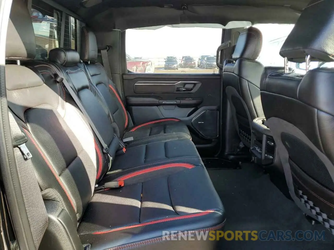 10 fotografías del automóvil dañado 1C6SRFU95NN364040 RAM 1500 2022