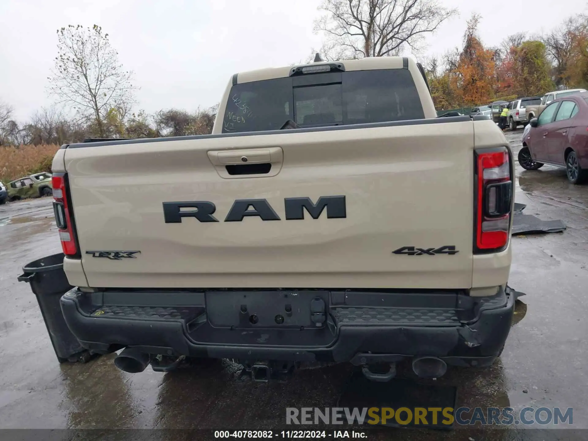 16 fotografías del automóvil dañado 1C6SRFU96NN404111 RAM 1500 2022
