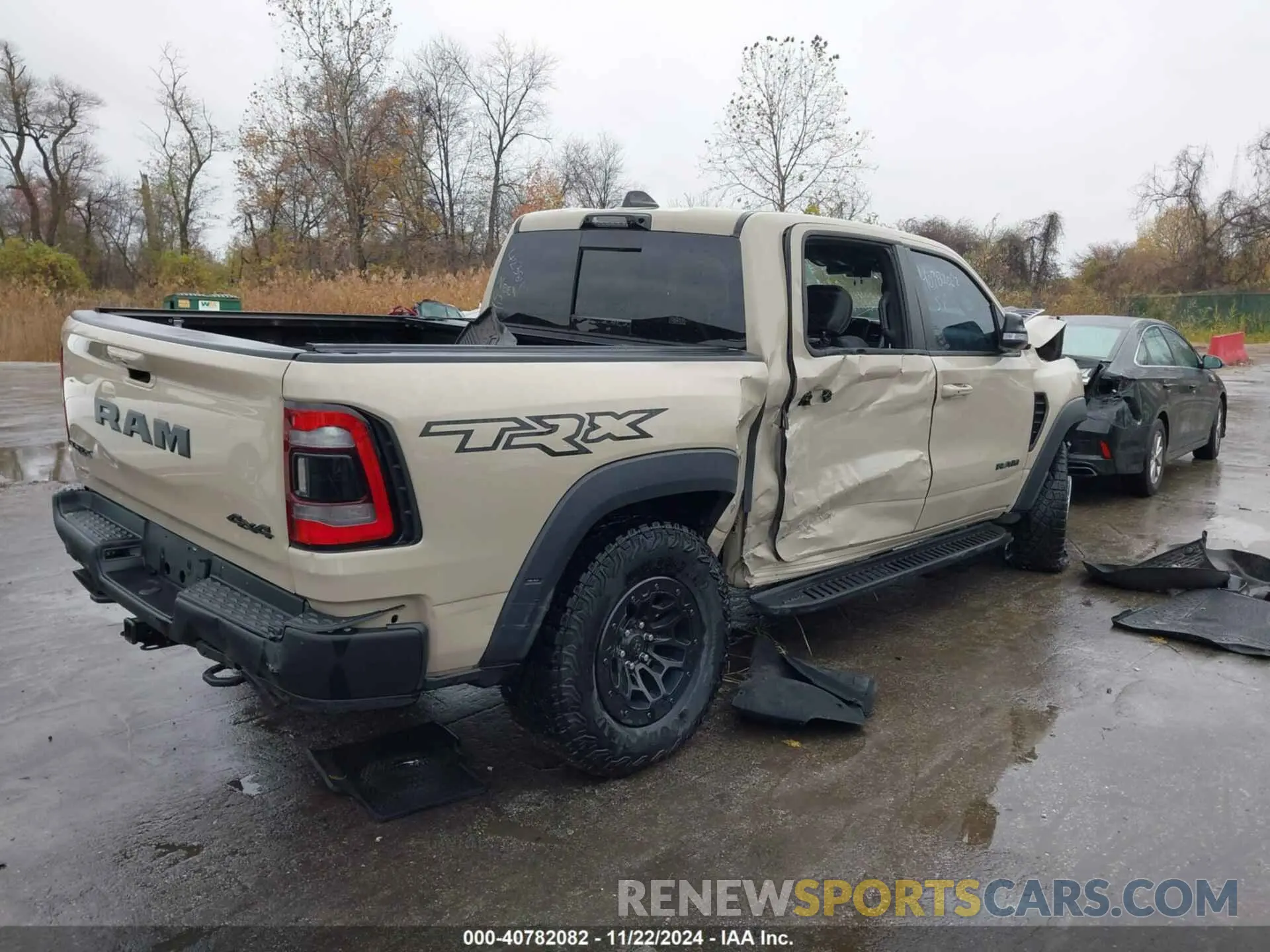 4 fotografías del automóvil dañado 1C6SRFU96NN404111 RAM 1500 2022