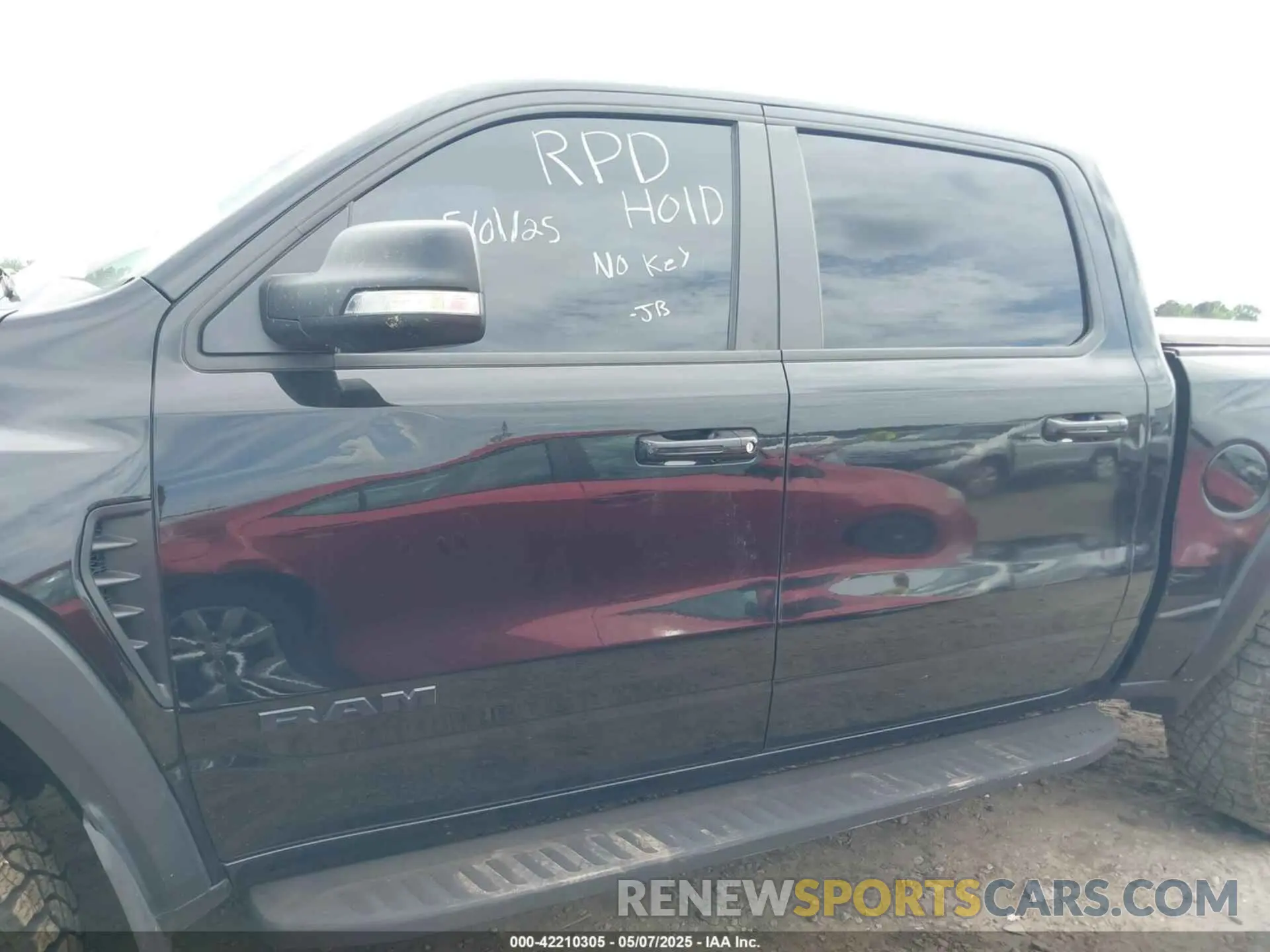13 fotografías del automóvil dañado 1C6SRFU97NN112337 RAM 1500 2022