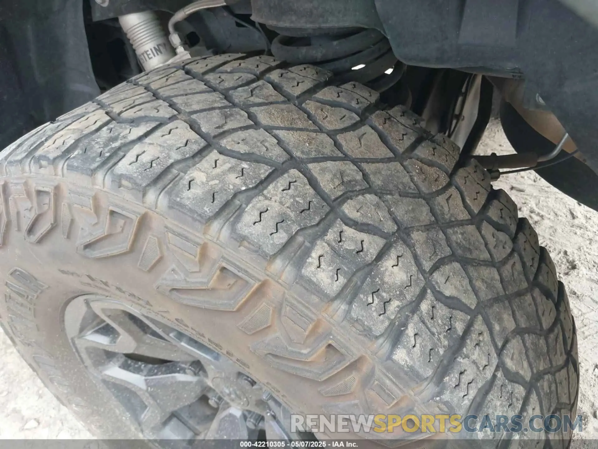 19 fotografías del automóvil dañado 1C6SRFU97NN112337 RAM 1500 2022