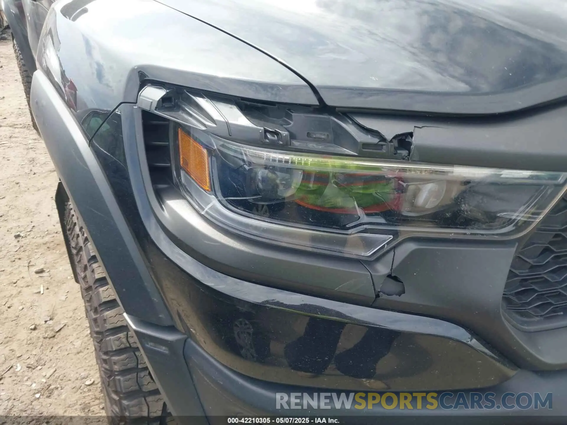 20 fotografías del automóvil dañado 1C6SRFU97NN112337 RAM 1500 2022