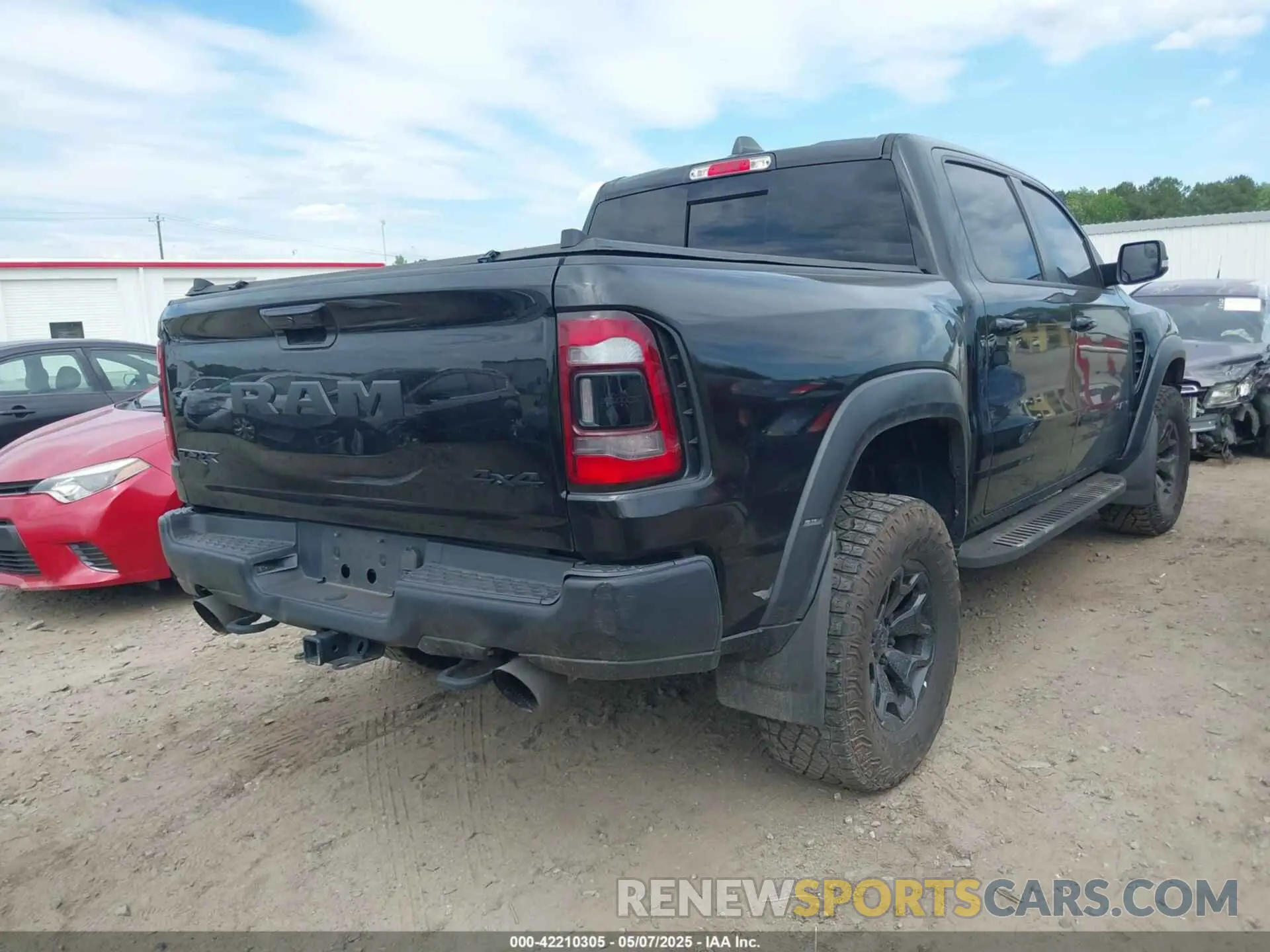 4 fotografías del automóvil dañado 1C6SRFU97NN112337 RAM 1500 2022