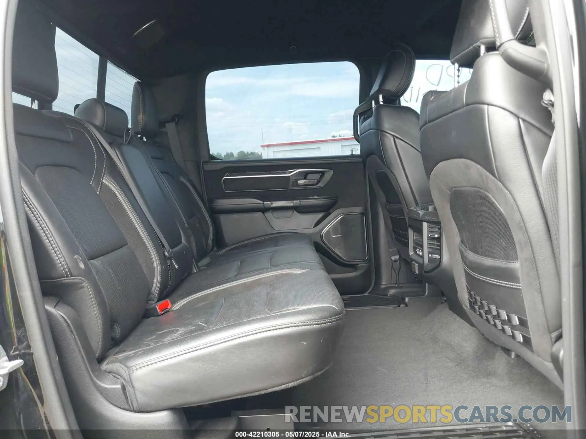 8 fotografías del automóvil dañado 1C6SRFU97NN112337 RAM 1500 2022