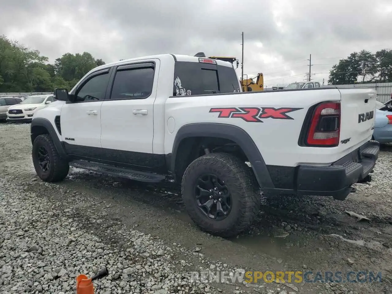 2 fotografías del automóvil dañado 1C6SRFU99NN318694 RAM 1500 2022