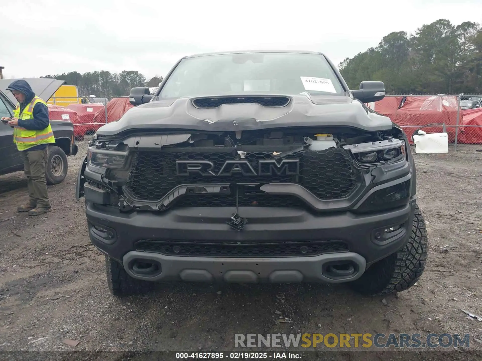 12 fotografías del automóvil dañado 1C6SRFU9XNN476106 RAM 1500 2022