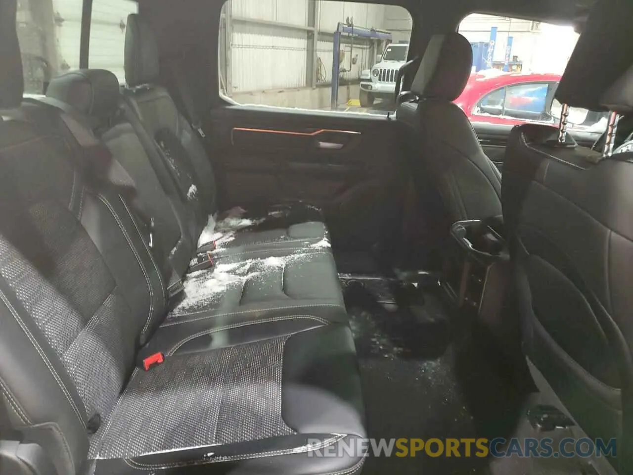 10 fotografías del automóvil dañado 1C6SRFVT8NN162674 RAM 1500 2022
