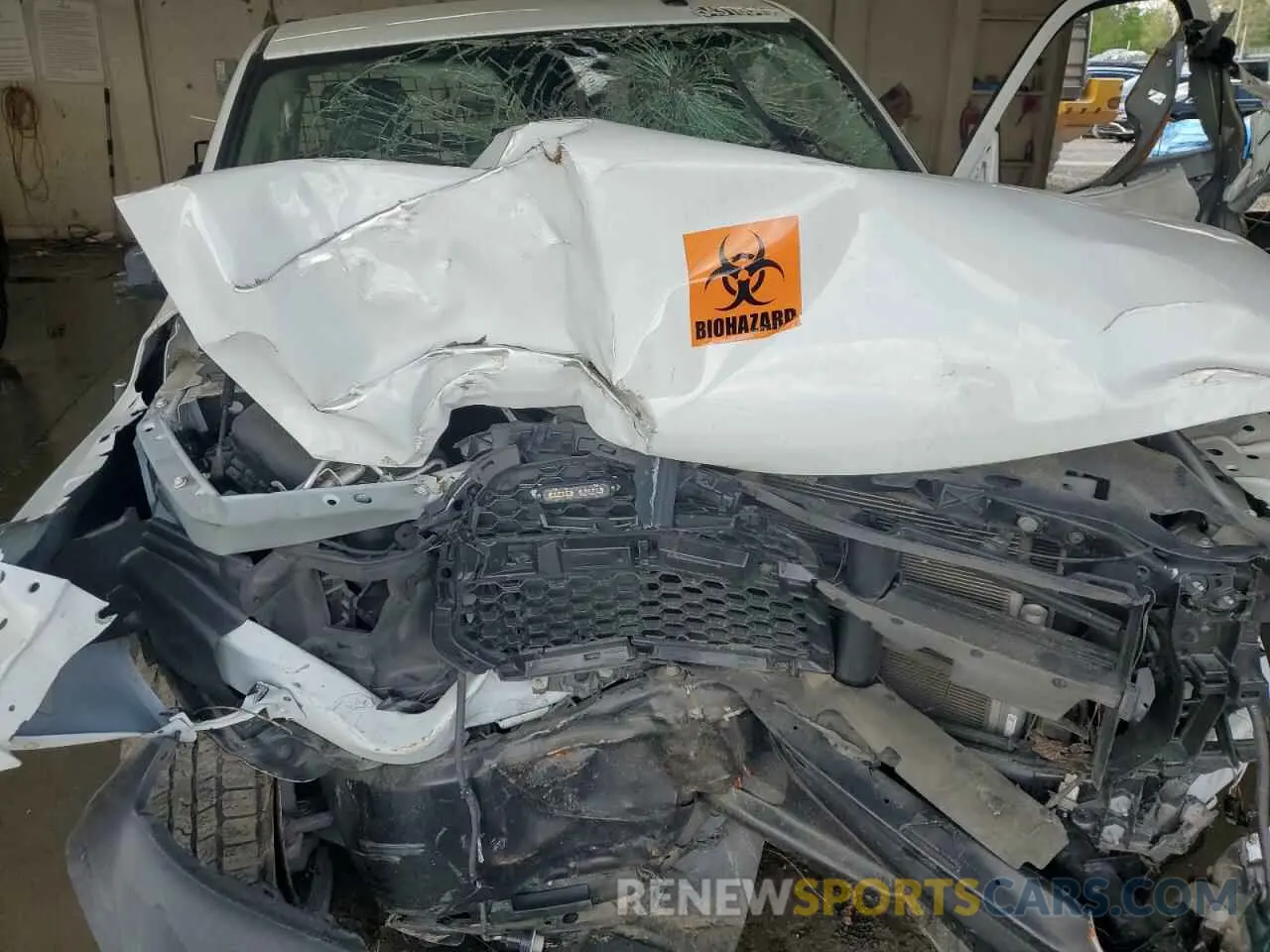 11 fotografías del automóvil dañado 3C6JR6DG5NG427804 RAM 1500 2022