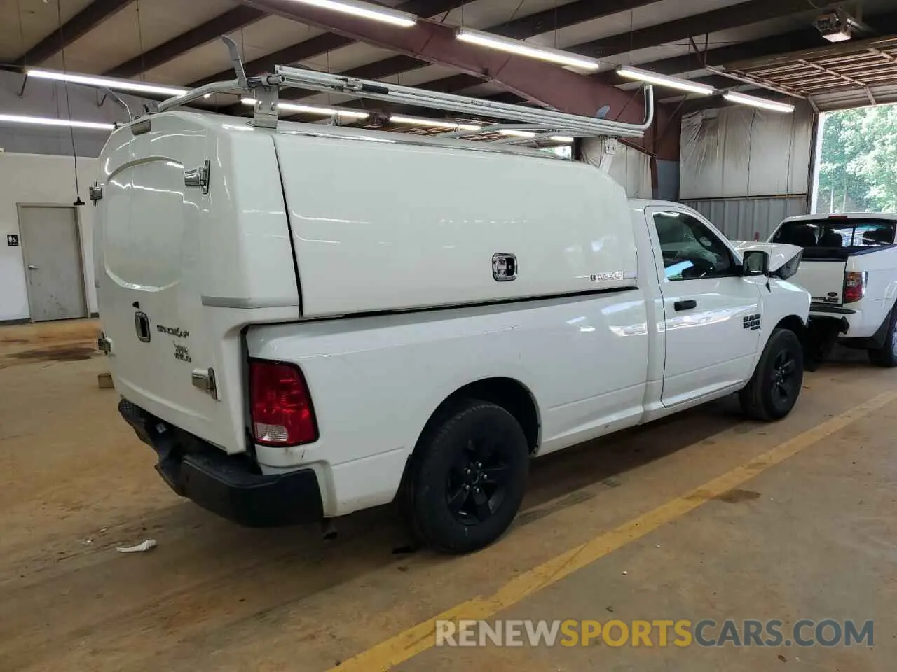 3 fotografías del automóvil dañado 3C6JR6DG7NG330314 RAM 1500 2022