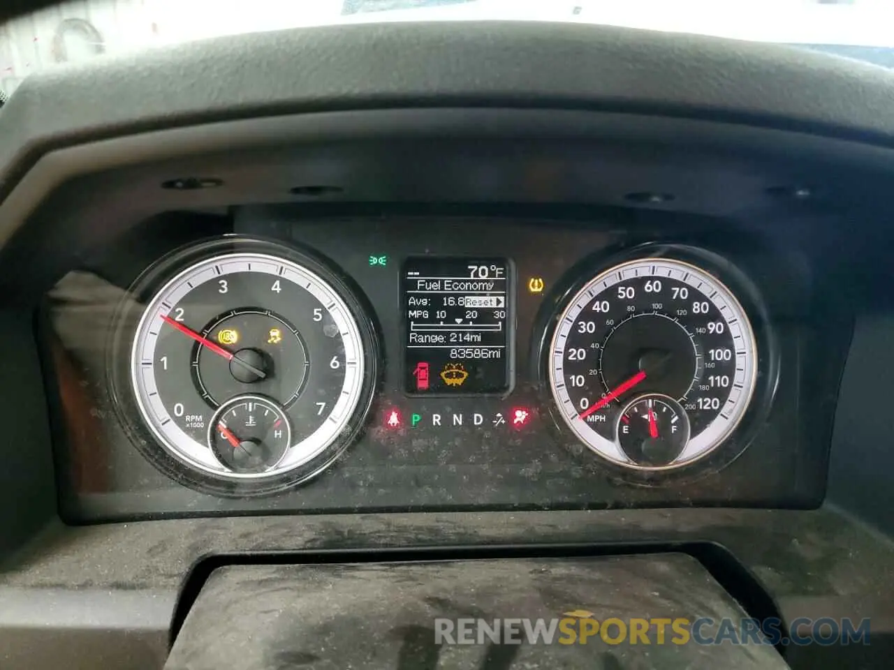 9 fotografías del automóvil dañado 3C6JR6DG7NG330314 RAM 1500 2022