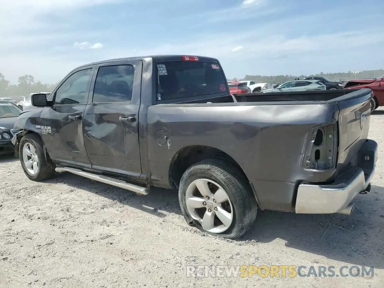 2 fotografías del automóvil dañado 3C6RR6KT2NG172404 RAM 1500 2022