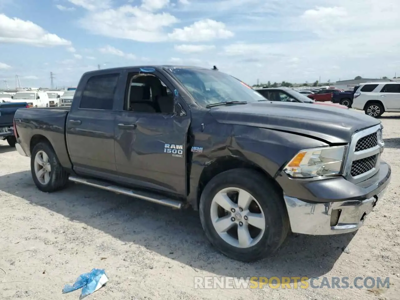 4 fotografías del automóvil dañado 3C6RR6KT2NG172404 RAM 1500 2022