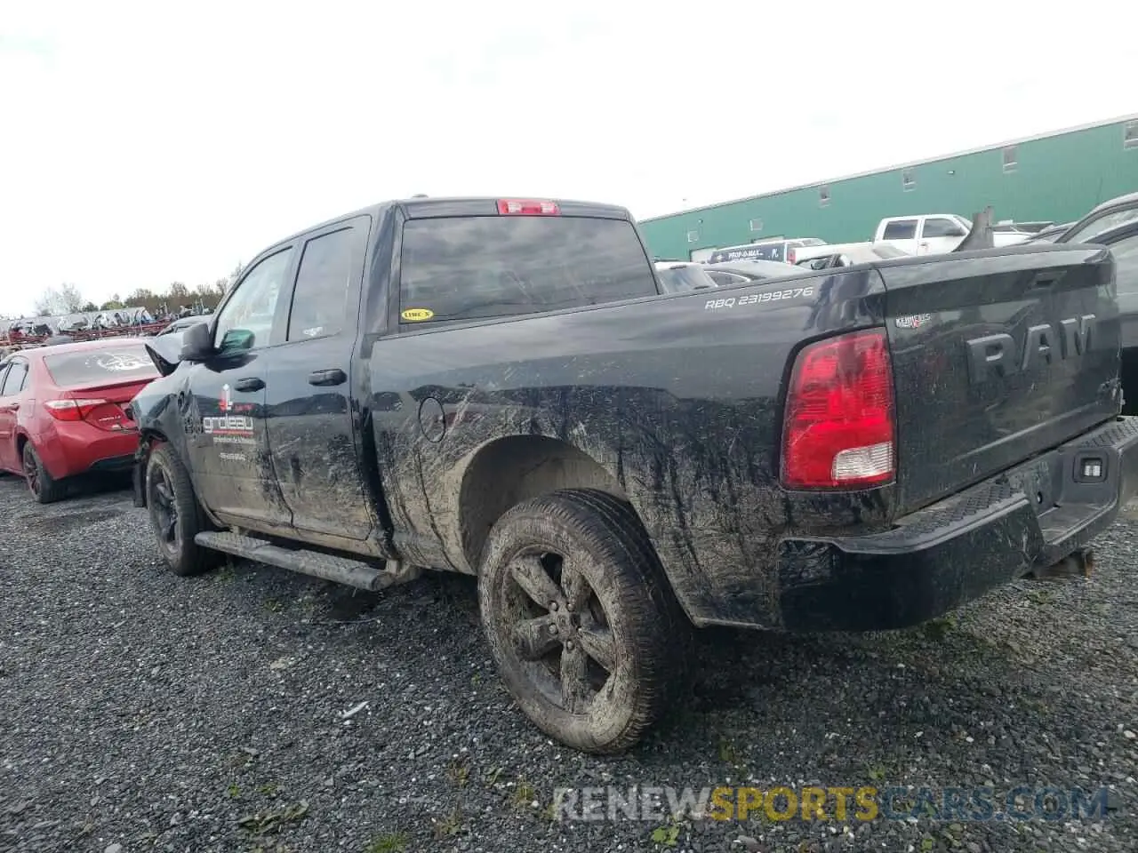 2 fotografías del automóvil dañado 1C6RR7FG8PS547985 RAM 1500 2023