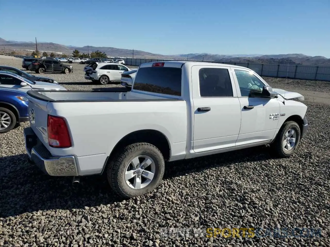 3 fotografías del automóvil dañado 1C6RR7XT8PS566273 RAM 1500 2023