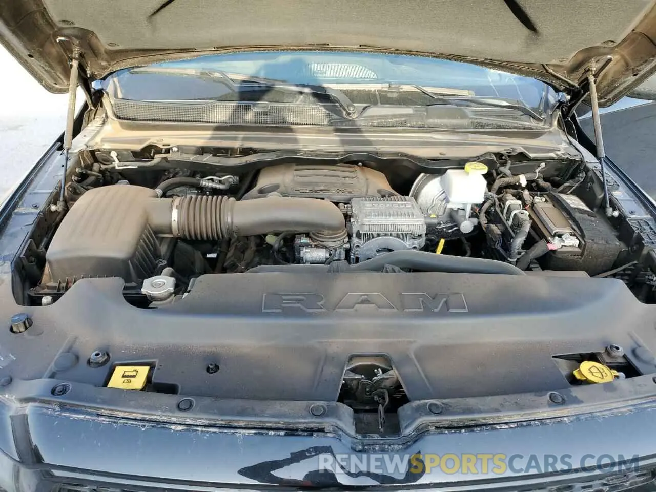 13 fotografías del automóvil dañado 1C6RRECT7PN659617 RAM 1500 2023