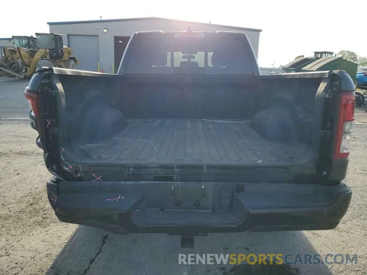 6 fotografías del automóvil dañado 1C6RRECT7PN659617 RAM 1500 2023