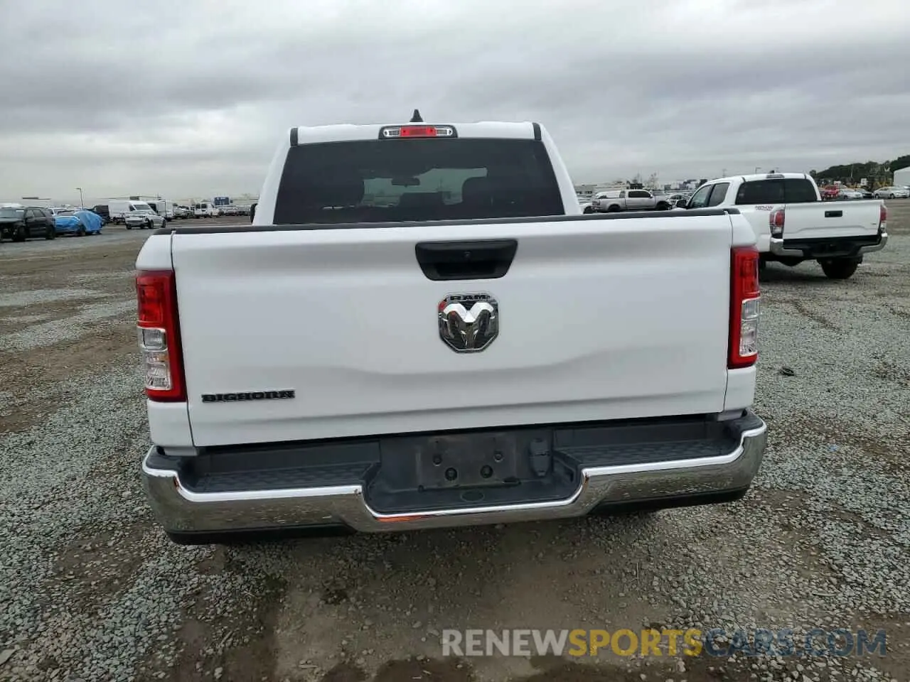 6 fotografías del automóvil dañado 1C6RREFG2PN607813 RAM 1500 2023