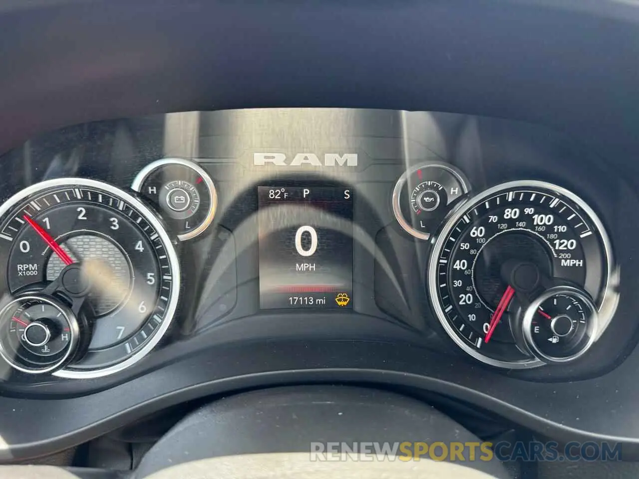 8 fotografías del automóvil dañado 1C6RREFT0PN592564 RAM 1500 2023