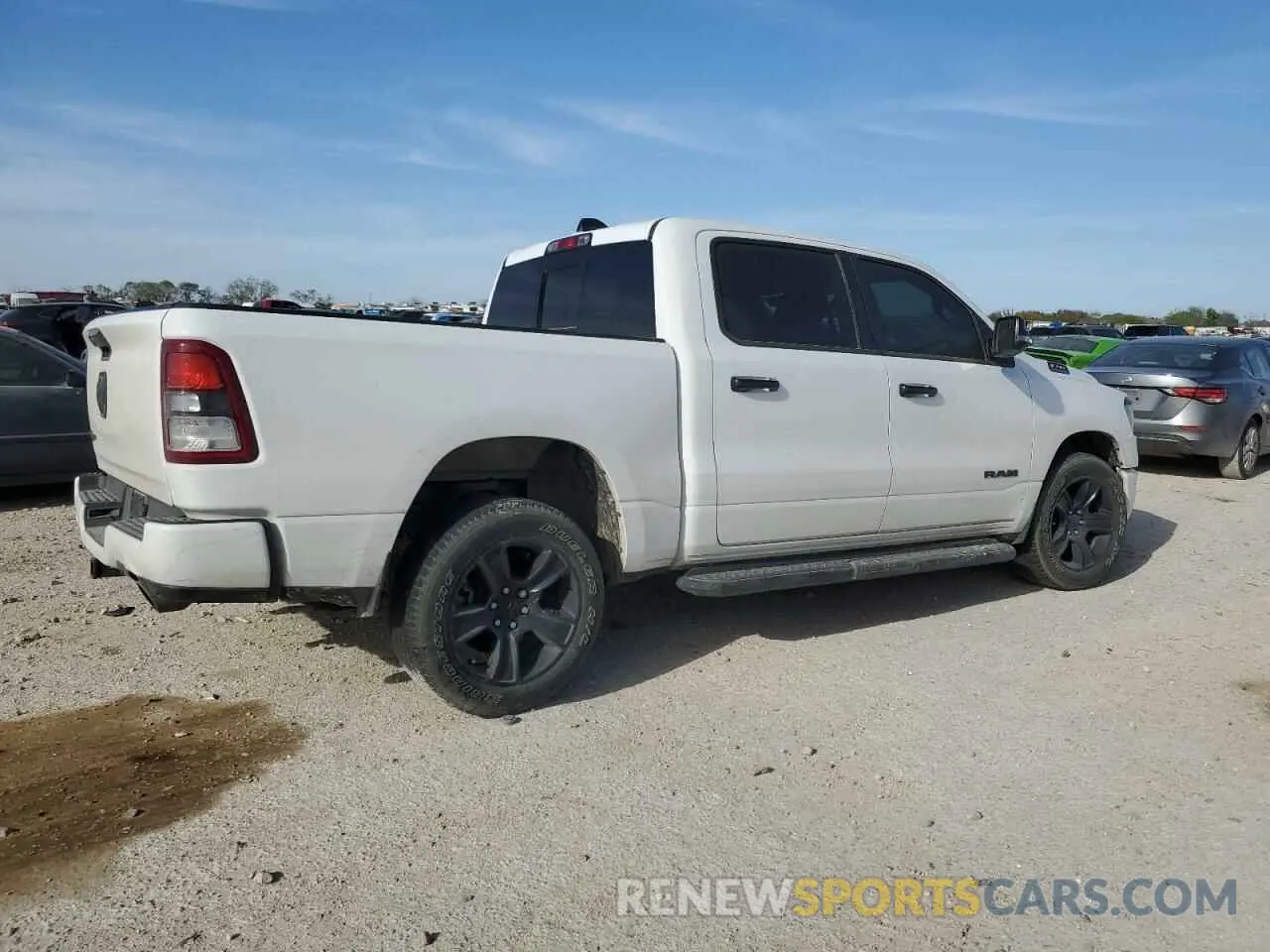 3 fotografías del automóvil dañado 1C6RREFT2PN585566 RAM 1500 2023
