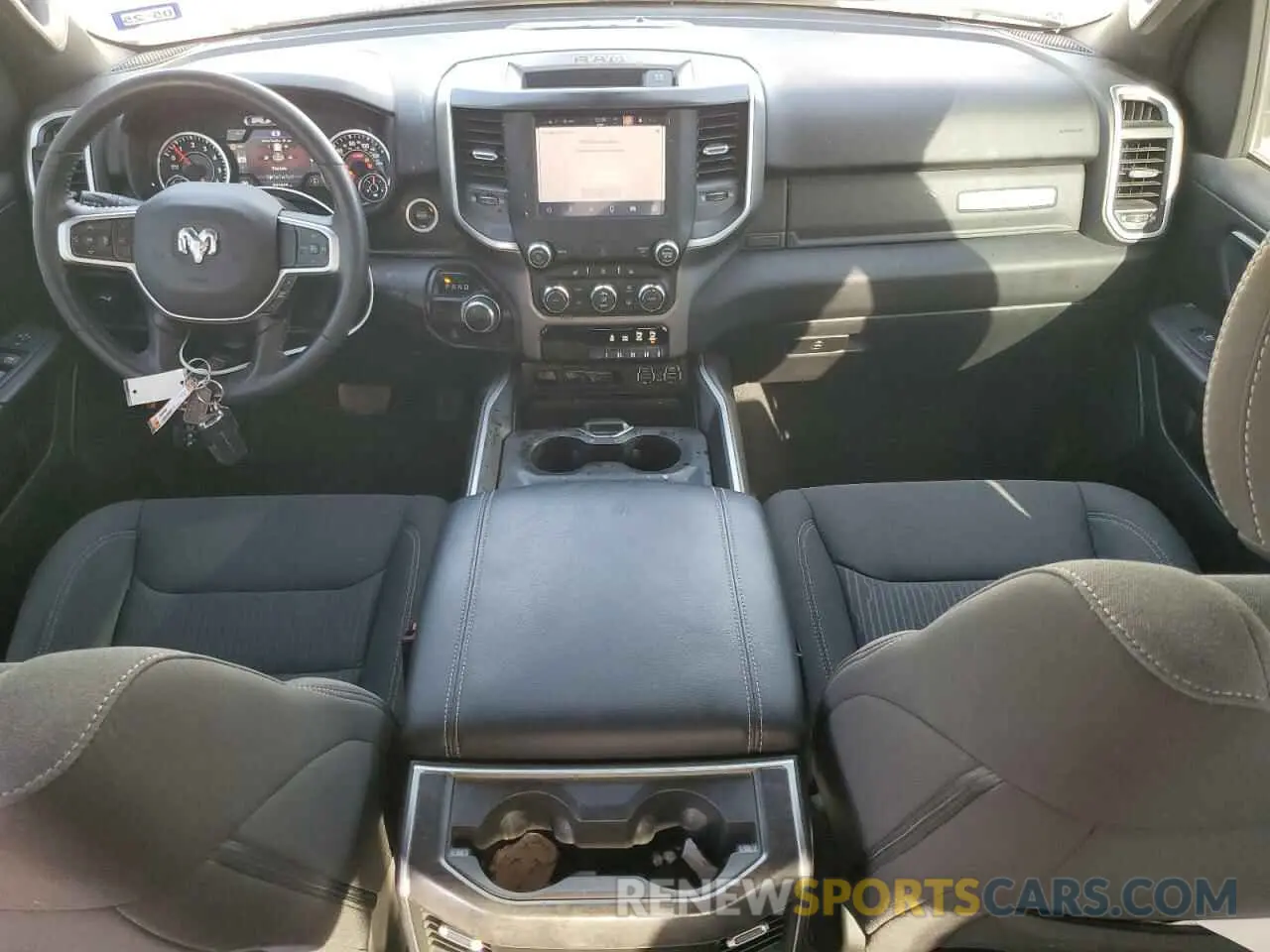 8 fotografías del automóvil dañado 1C6RREFT2PN585566 RAM 1500 2023