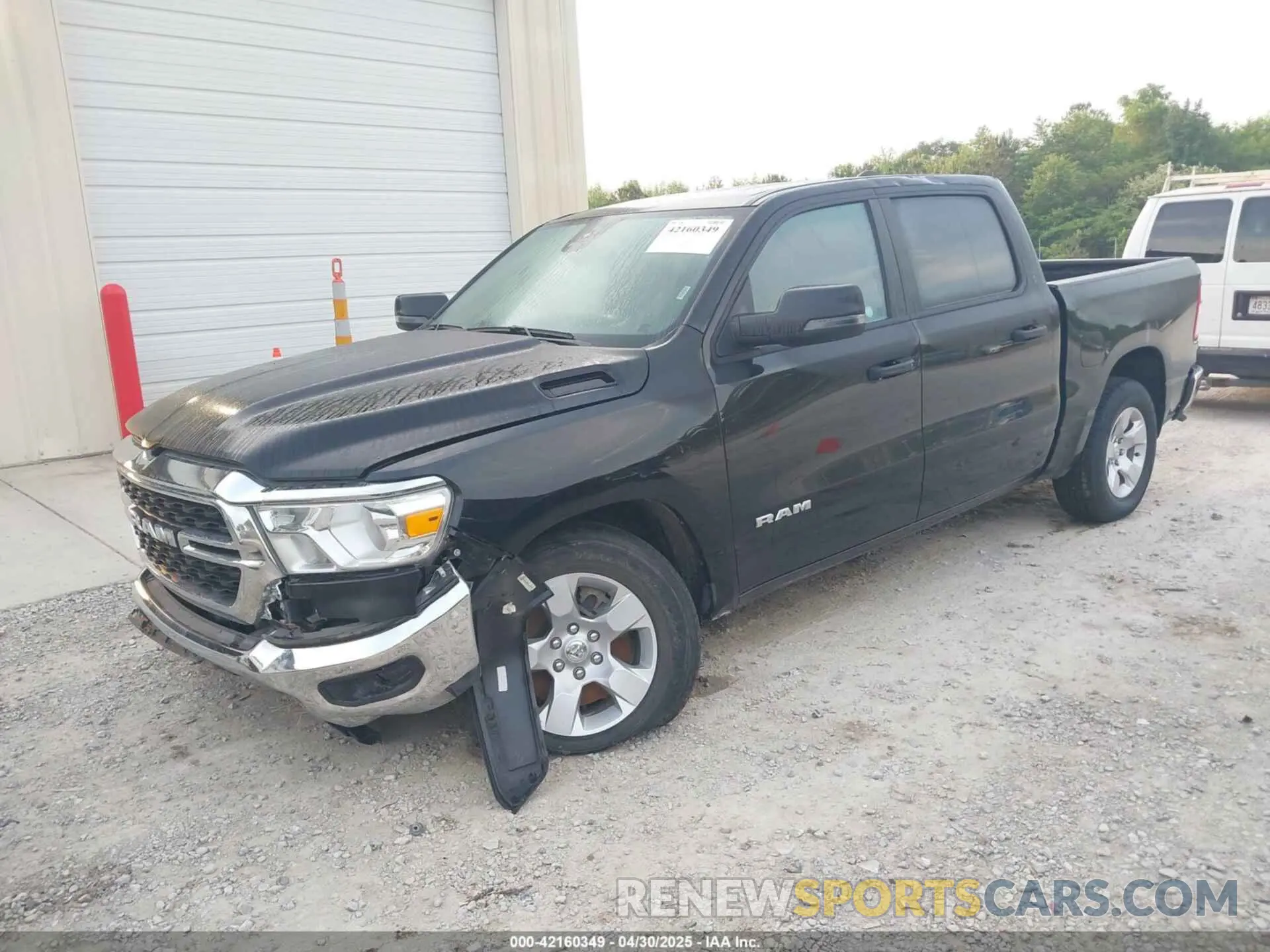 2 fotografías del automóvil dañado 1C6RREFT3PN543679 RAM 1500 2023