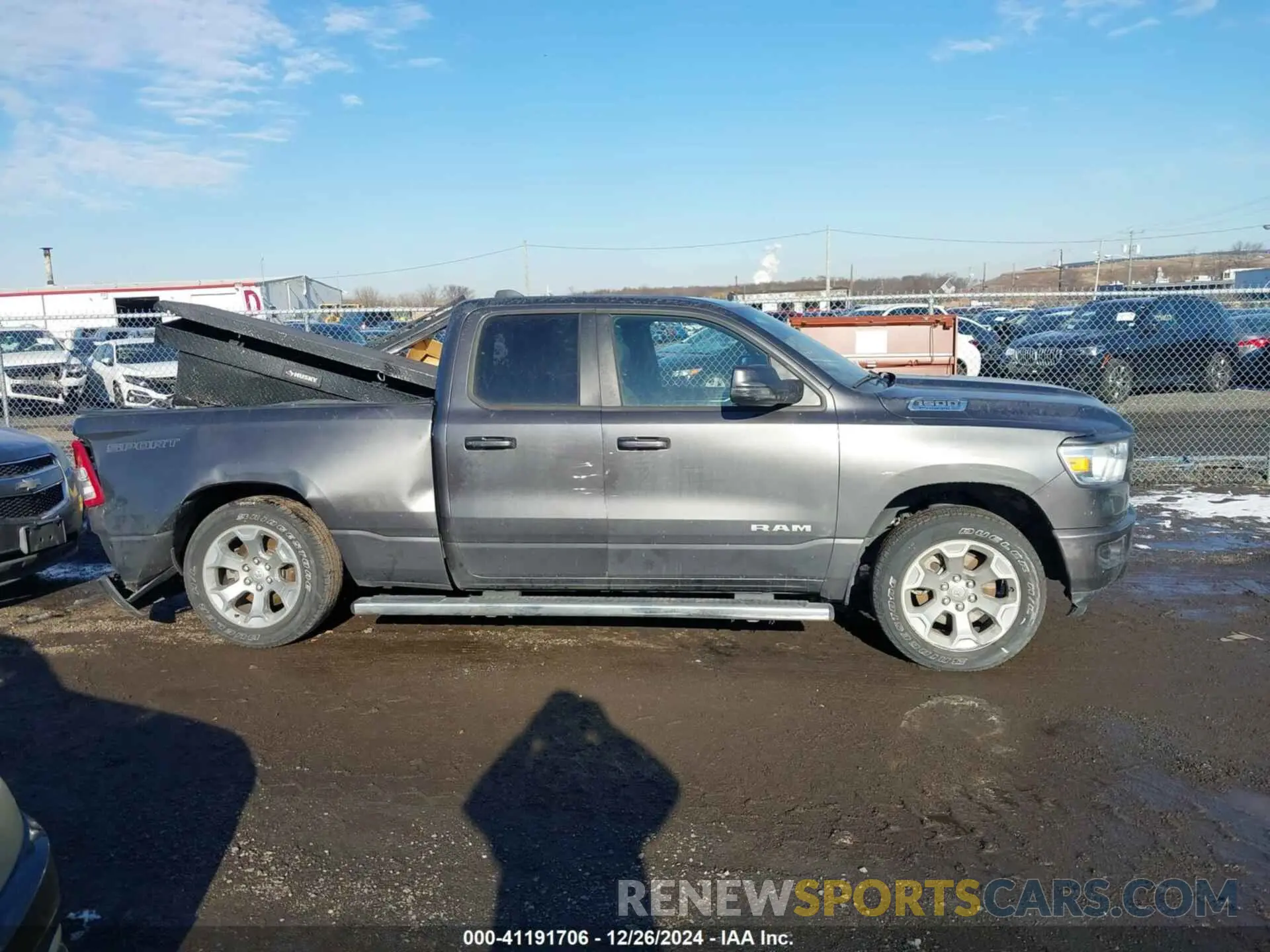 12 fotografías del automóvil dañado 1C6RRFBG0PN583930 RAM 1500 2023