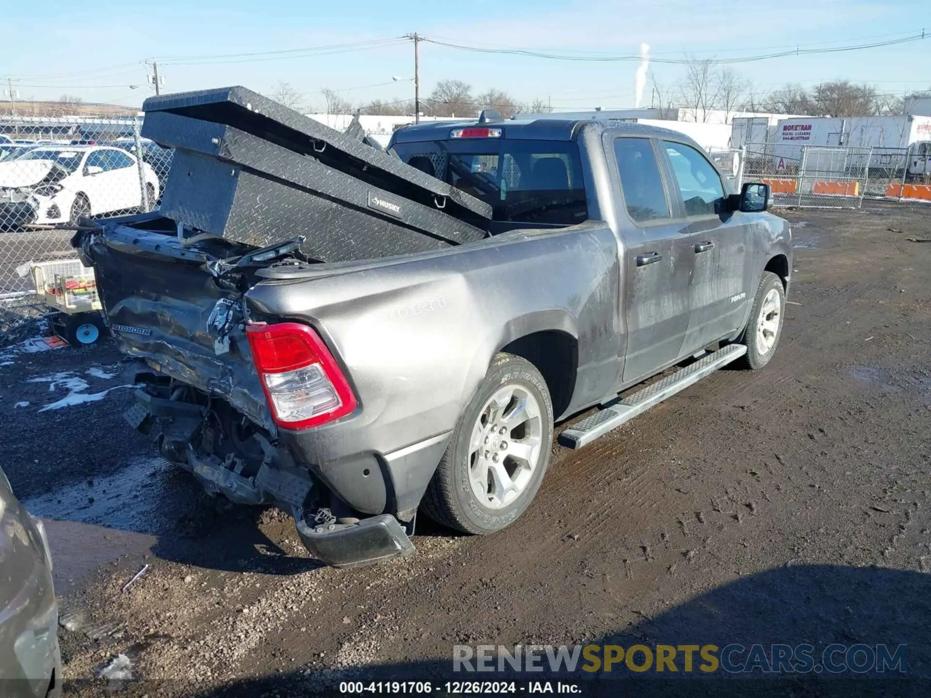 4 fotografías del automóvil dañado 1C6RRFBG0PN583930 RAM 1500 2023
