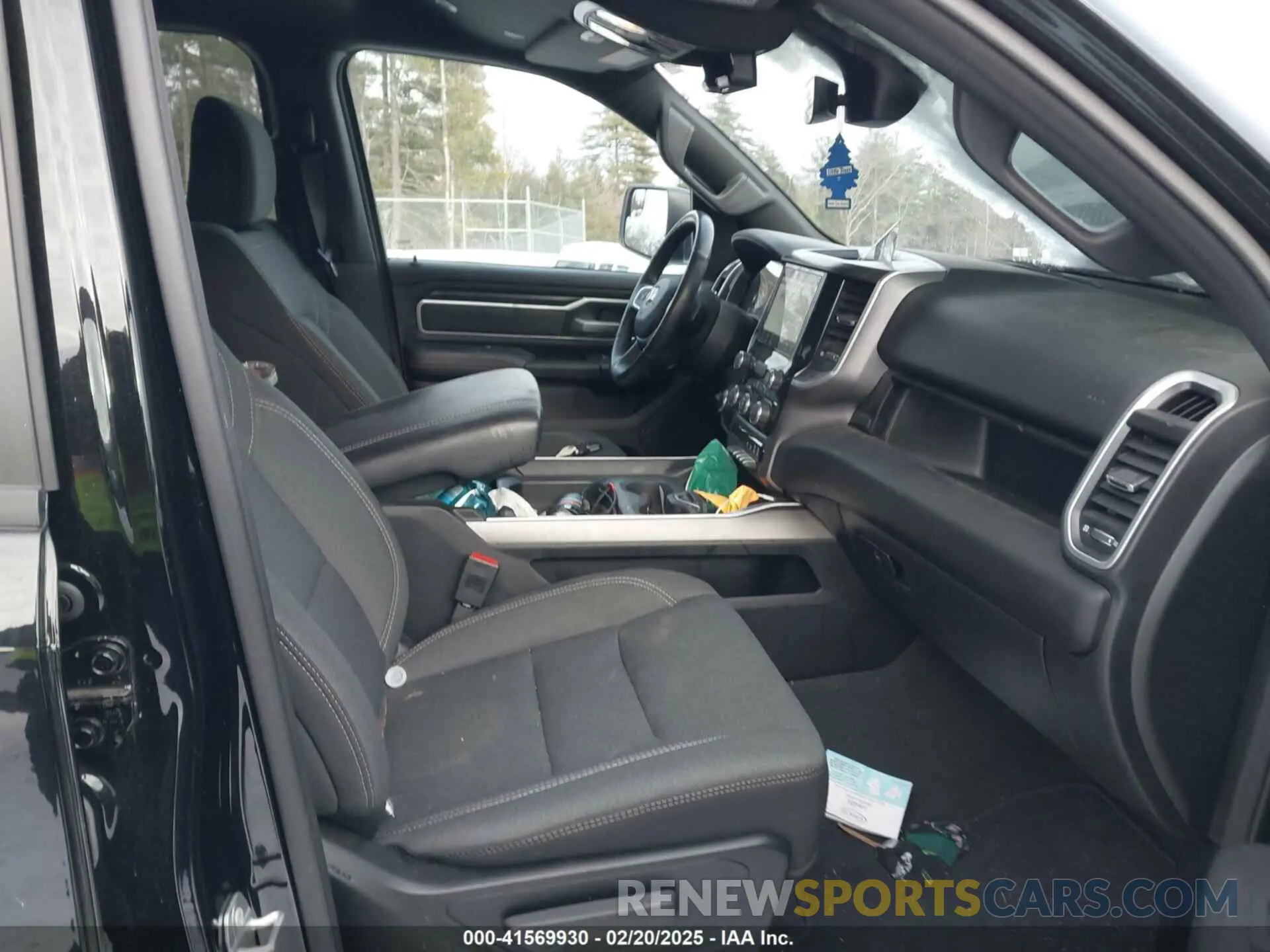 5 fotografías del automóvil dañado 1C6RRFBG1PN522084 RAM 1500 2023