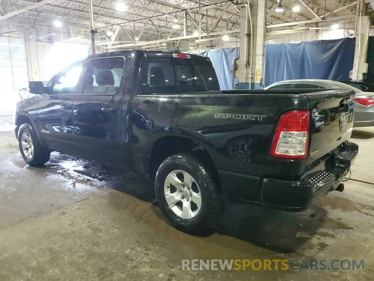 2 fotografías del automóvil dañado 1C6RRFFG1PN579069 RAM 1500 2023