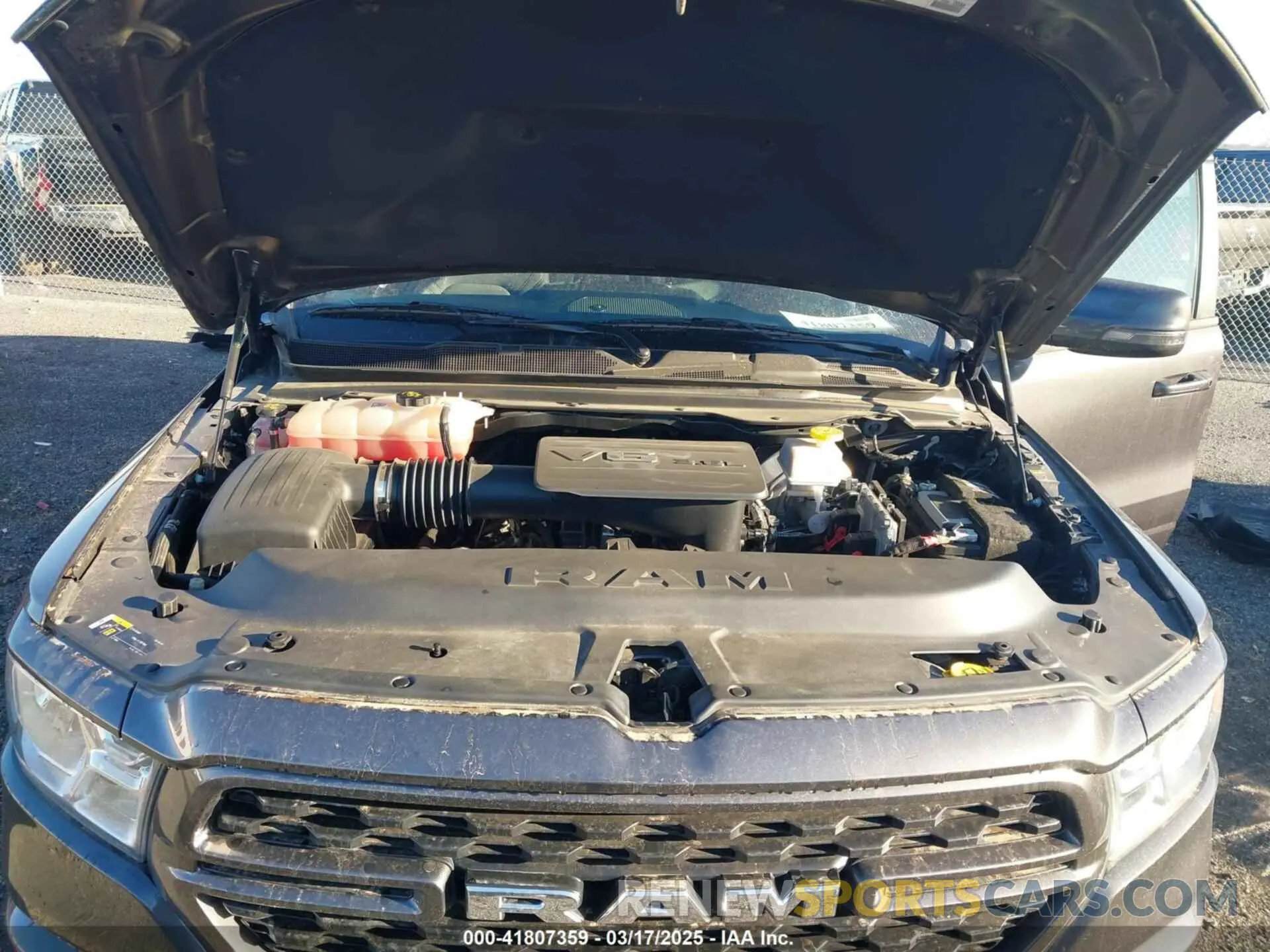 10 fotografías del automóvil dañado 1C6RRFFG2PN599704 RAM 1500 2023