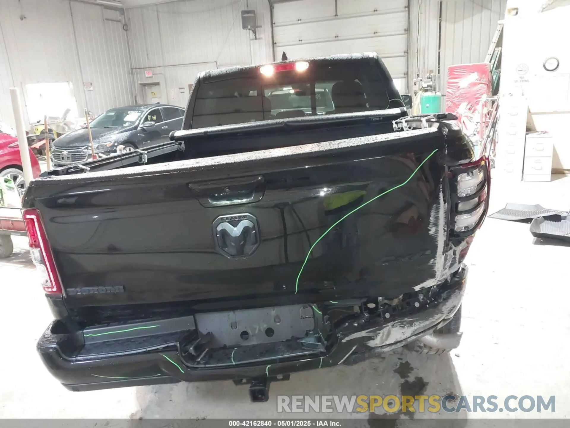 16 fotografías del automóvil dañado 1C6RRFFG3PN591272 RAM 1500 2023
