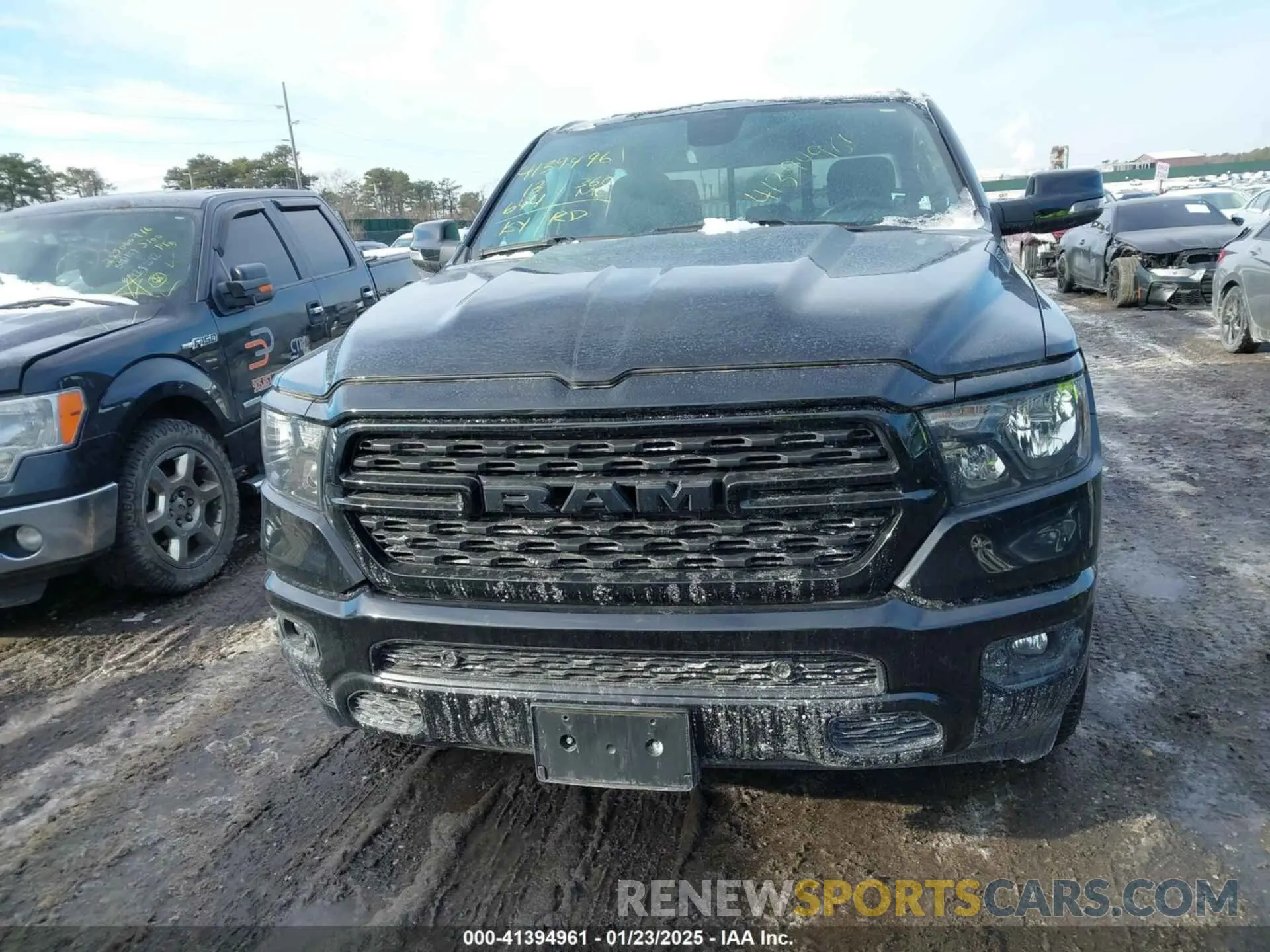 12 fotografías del automóvil dañado 1C6RRFFG3PN679383 RAM 1500 2023