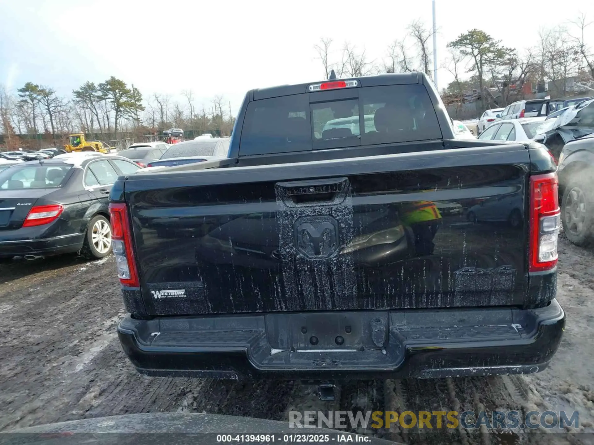 16 fotografías del automóvil dañado 1C6RRFFG3PN679383 RAM 1500 2023