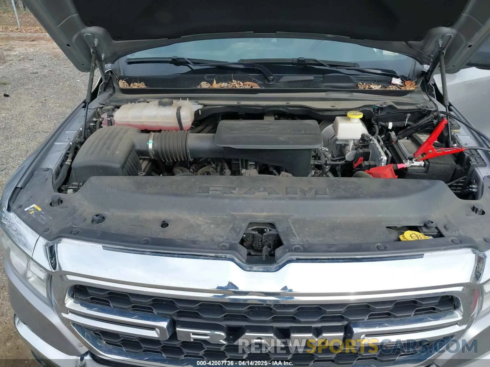 10 fotografías del automóvil dañado 1C6RRFFG3PN690013 RAM 1500 2023