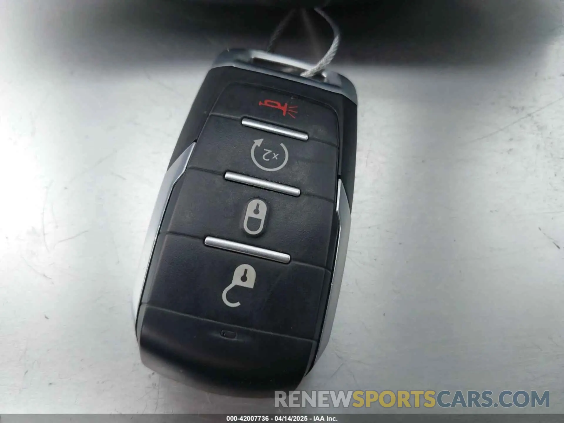 11 fotografías del automóvil dañado 1C6RRFFG3PN690013 RAM 1500 2023