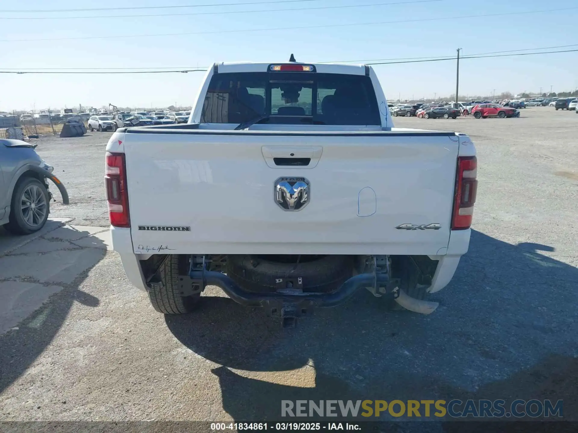 16 fotografías del automóvil dañado 1C6RRFFG5PN694533 RAM 1500 2023