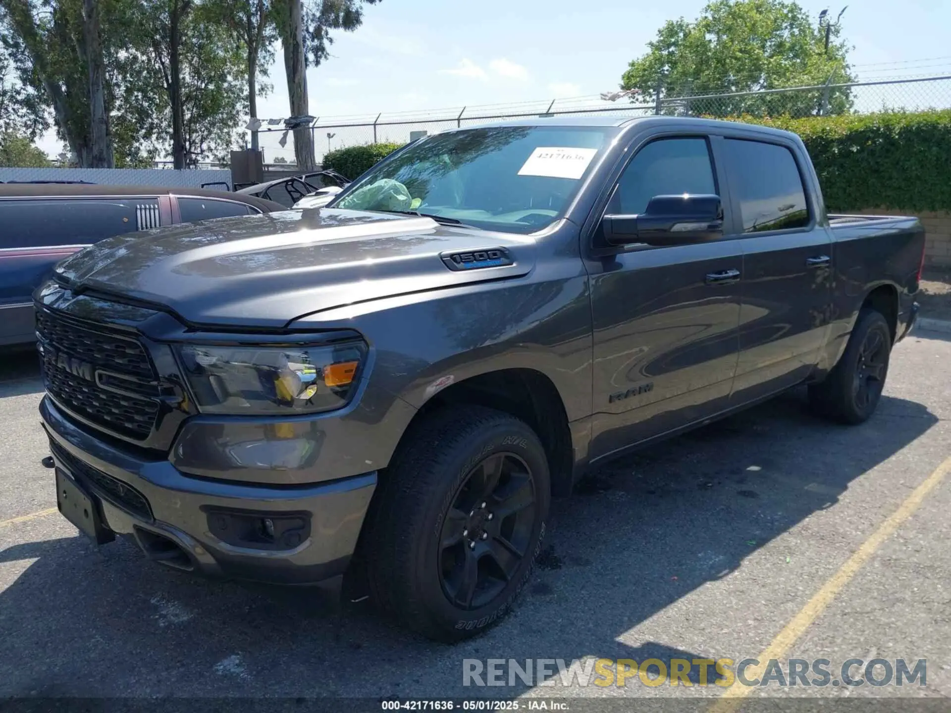 2 fotografías del automóvil dañado 1C6RRFFG7PN635841 RAM 1500 2023